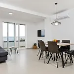 Residence Viskovic Apartment Tucepi